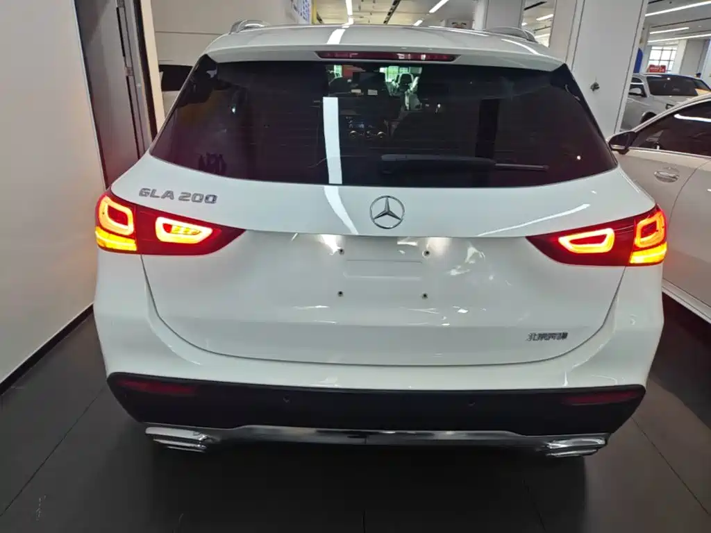 Mercedes-Benz GLA — миниатюра 6