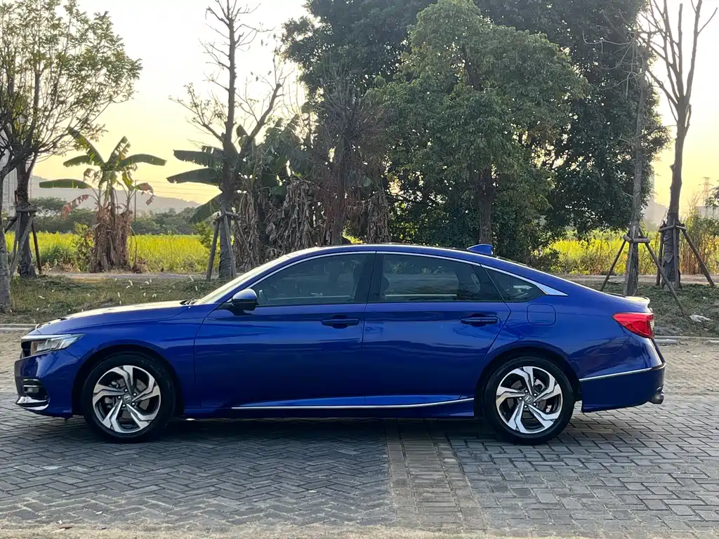 Honda Accord — миниатюра 5
