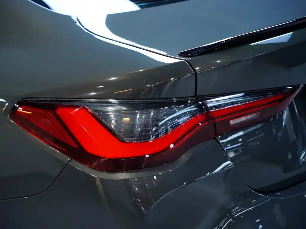 BMW M4 2022 — фото 8
