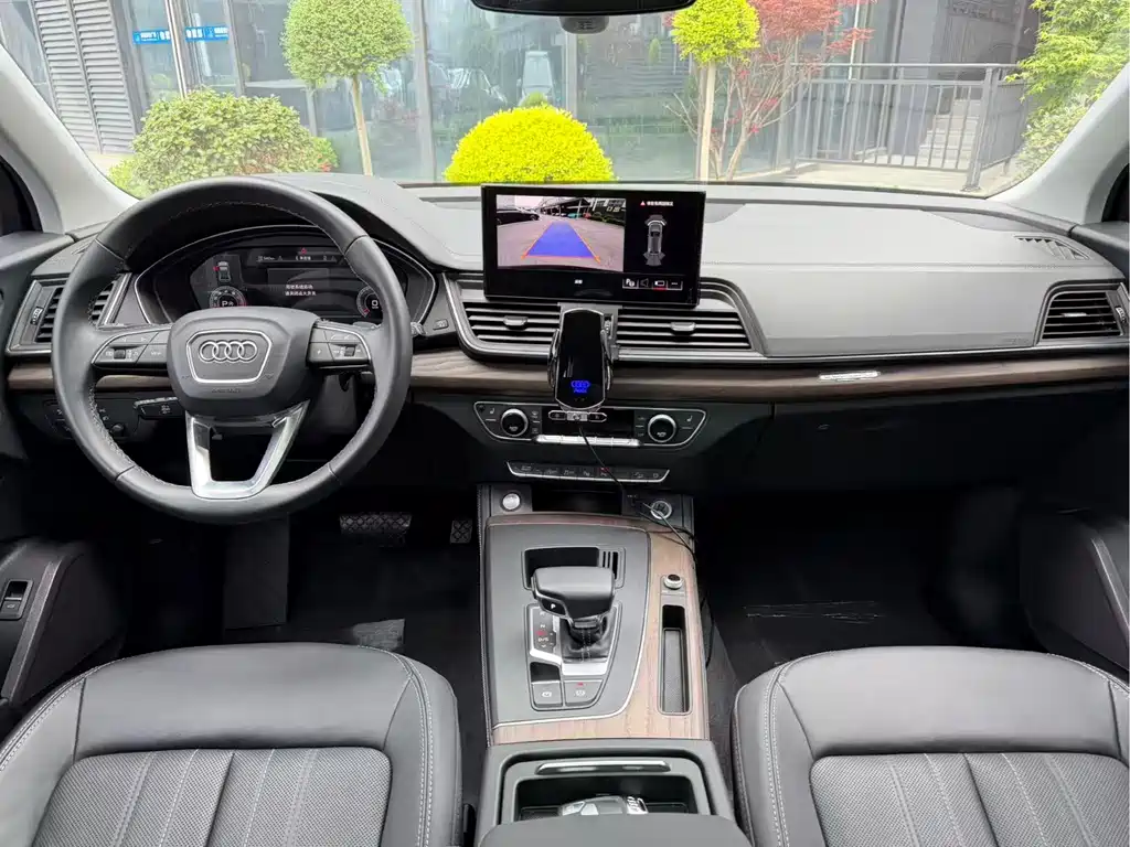 Audi Q5L 2022 40T Luxury