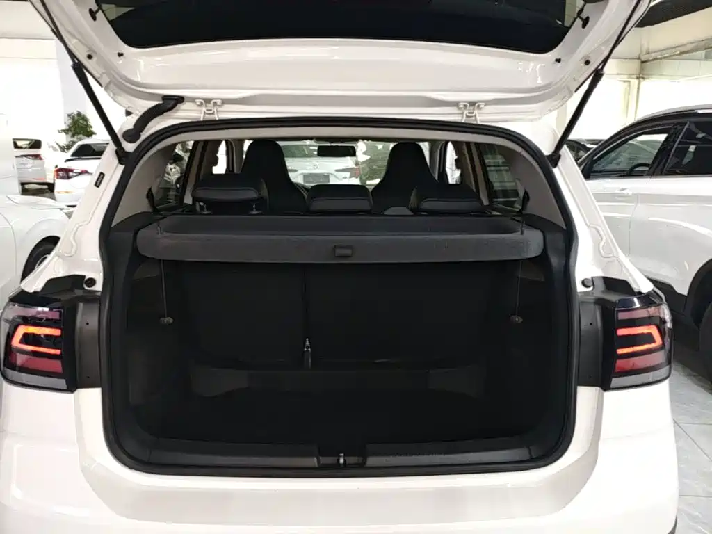 Volkswagen T-Cross — миниатюра 19
