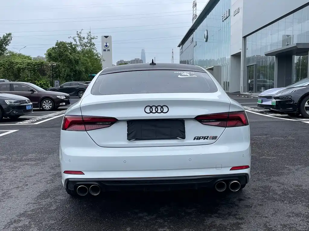 Audi A5 (Import) — миниатюра 17