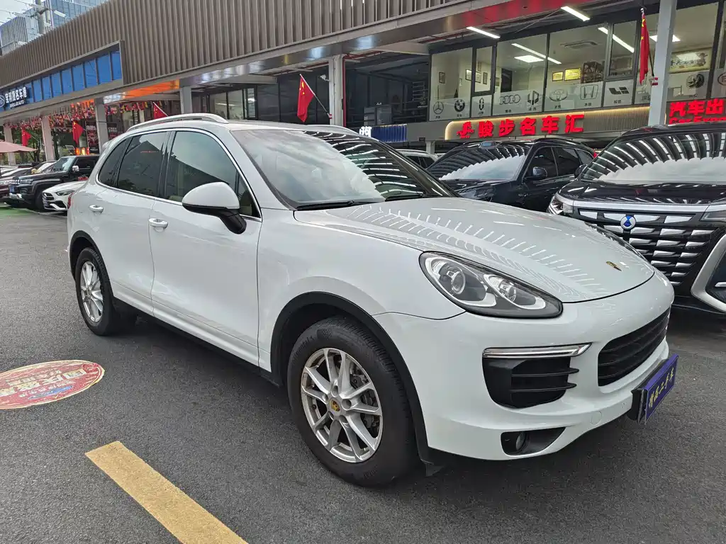 Porsche Cayenne — миниатюра 3