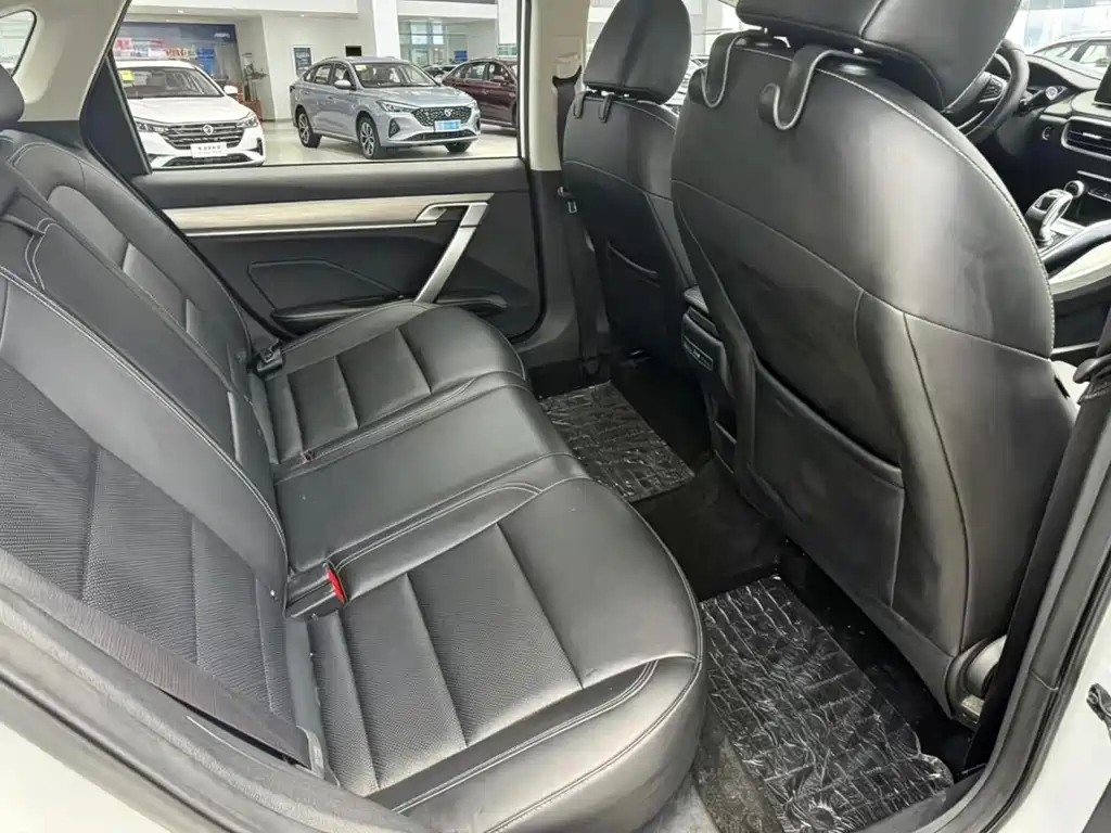 Geely Binyue 2019 Sport 260T DCT Battle VI