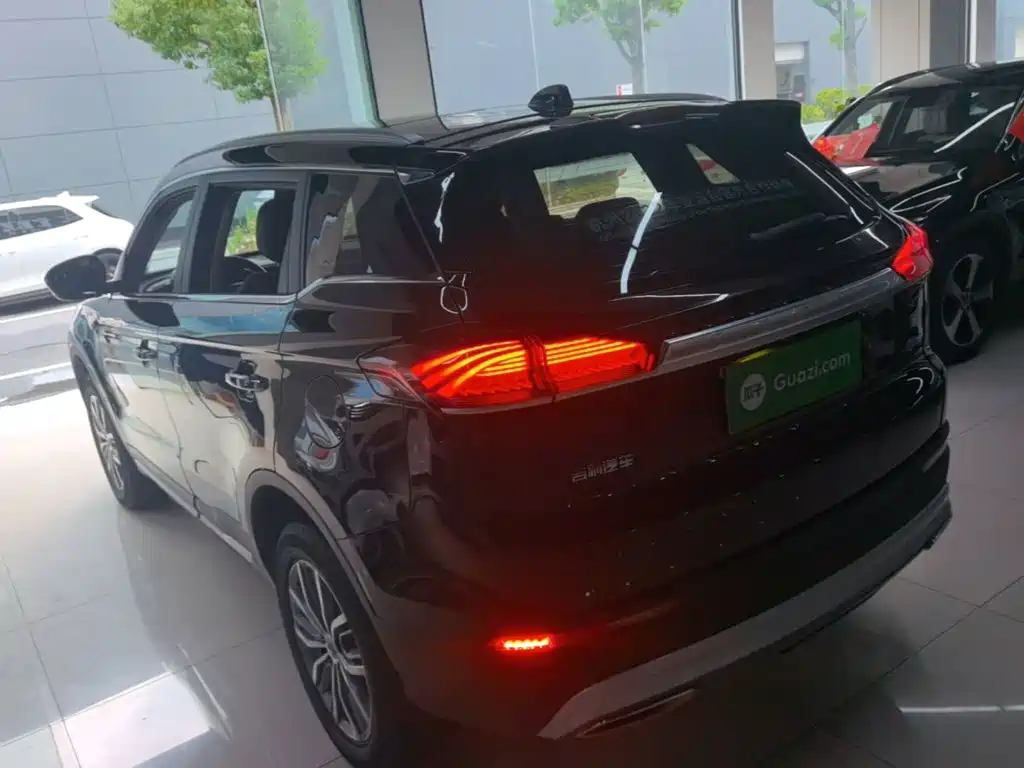 Geely Boyue — миниатюра 5