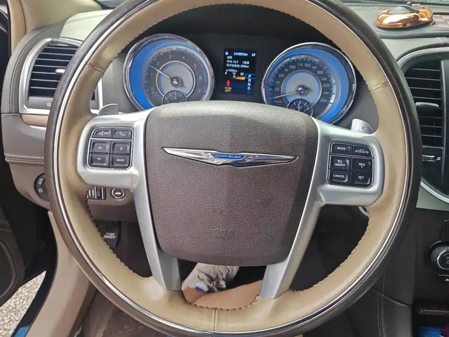 Chrysler 300C — миниатюра 15