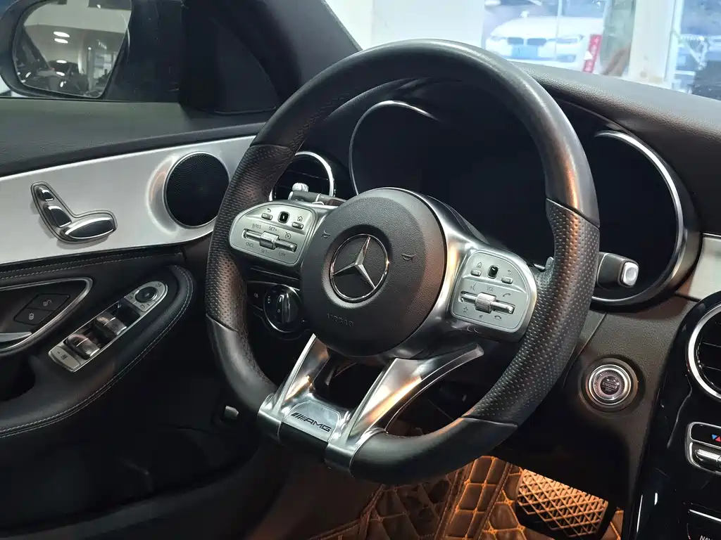 Mercedes-Benz C-Class — миниатюра 16