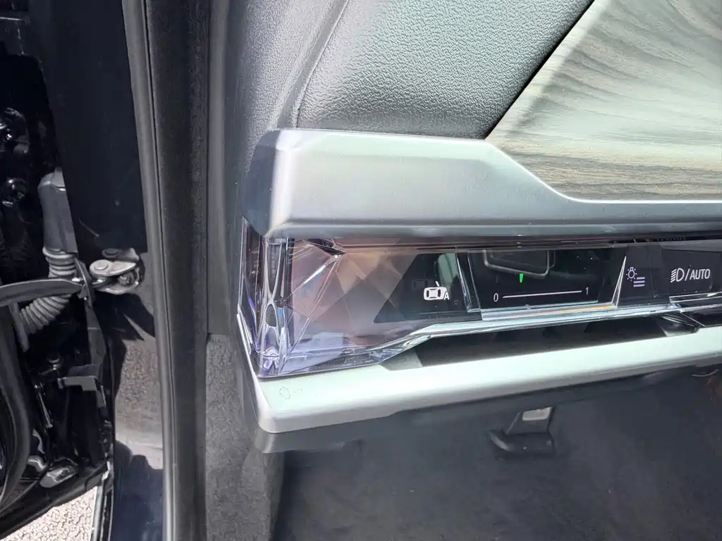 BMW i7 — миниатюра 6