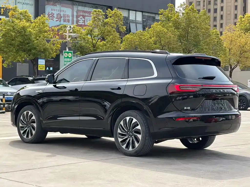 AITO ASK THE WORLD M7