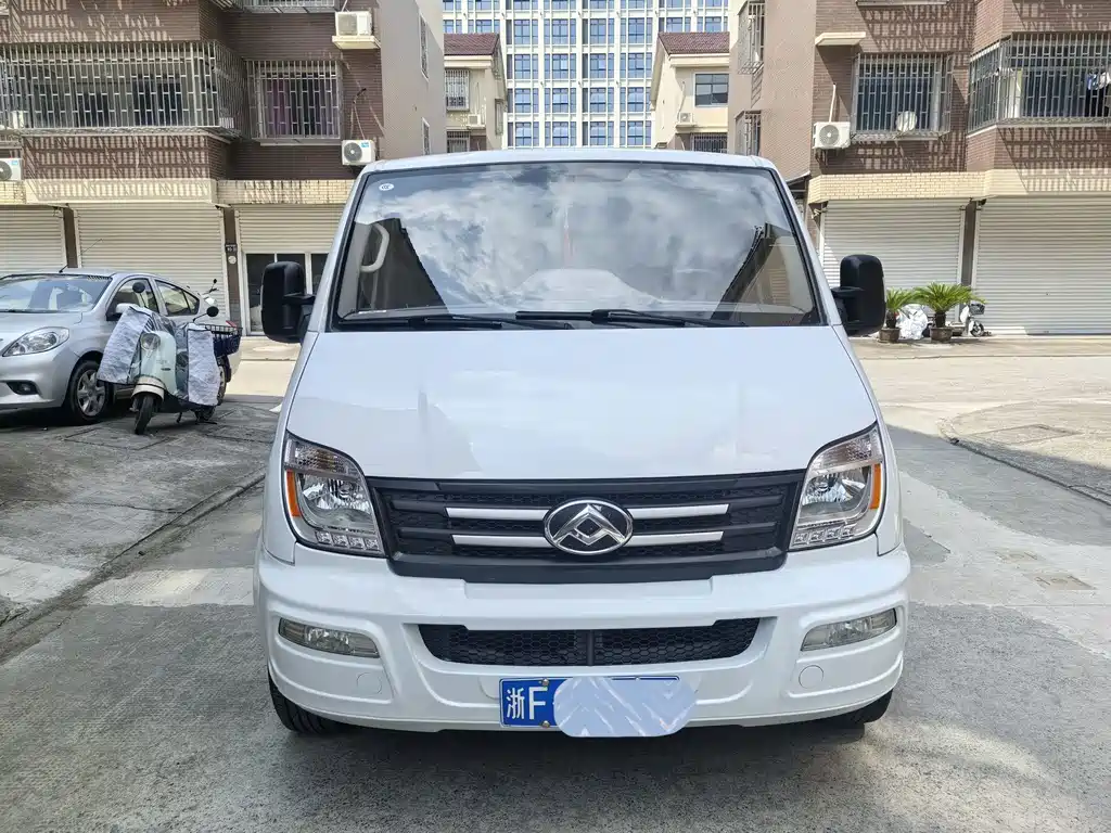 Maxus V80 — миниатюра 2