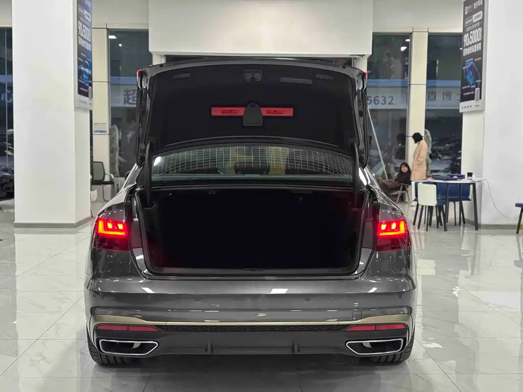 Audi A4L — миниатюра 12