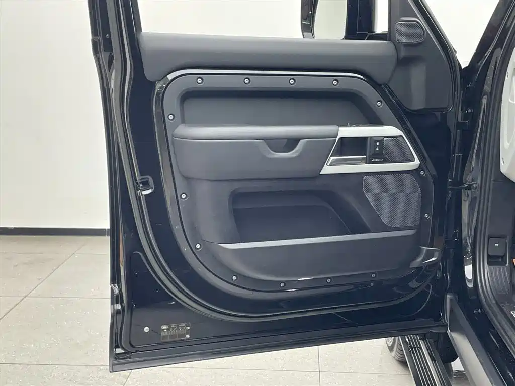 Land Rover Land Rover Defender 2024 110 3.0T P400 XS