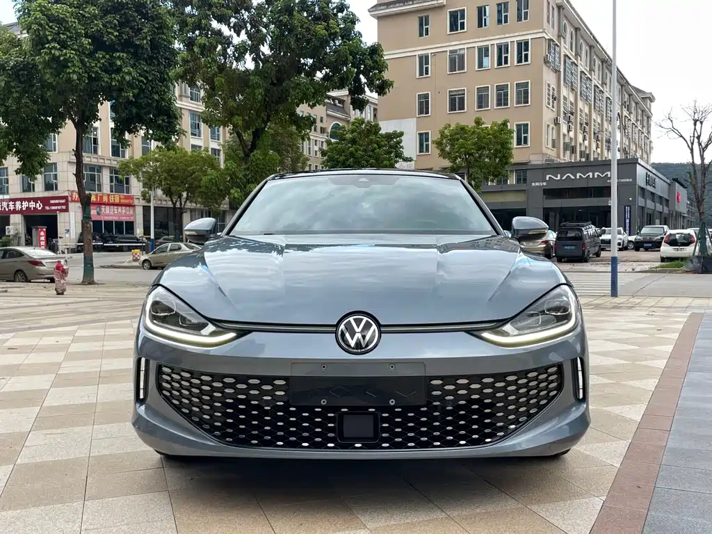 Volkswagen Lamando — миниатюра 2