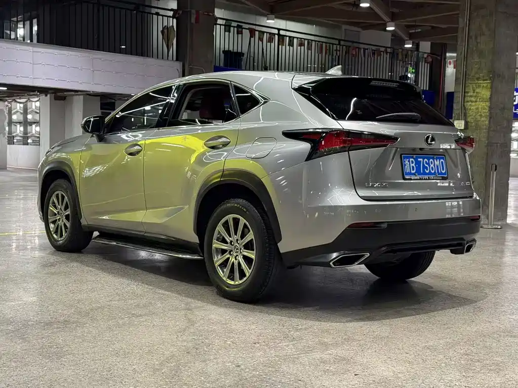 Lexus NX — миниатюра 9