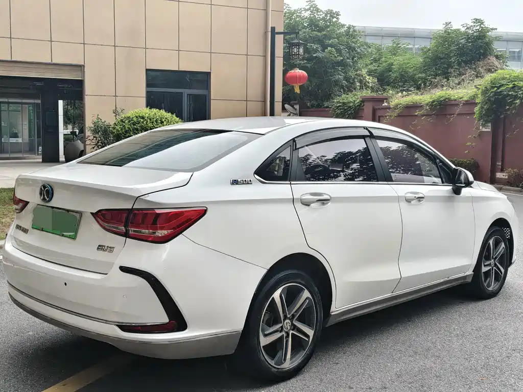 BAIC EU5 — миниатюра 4