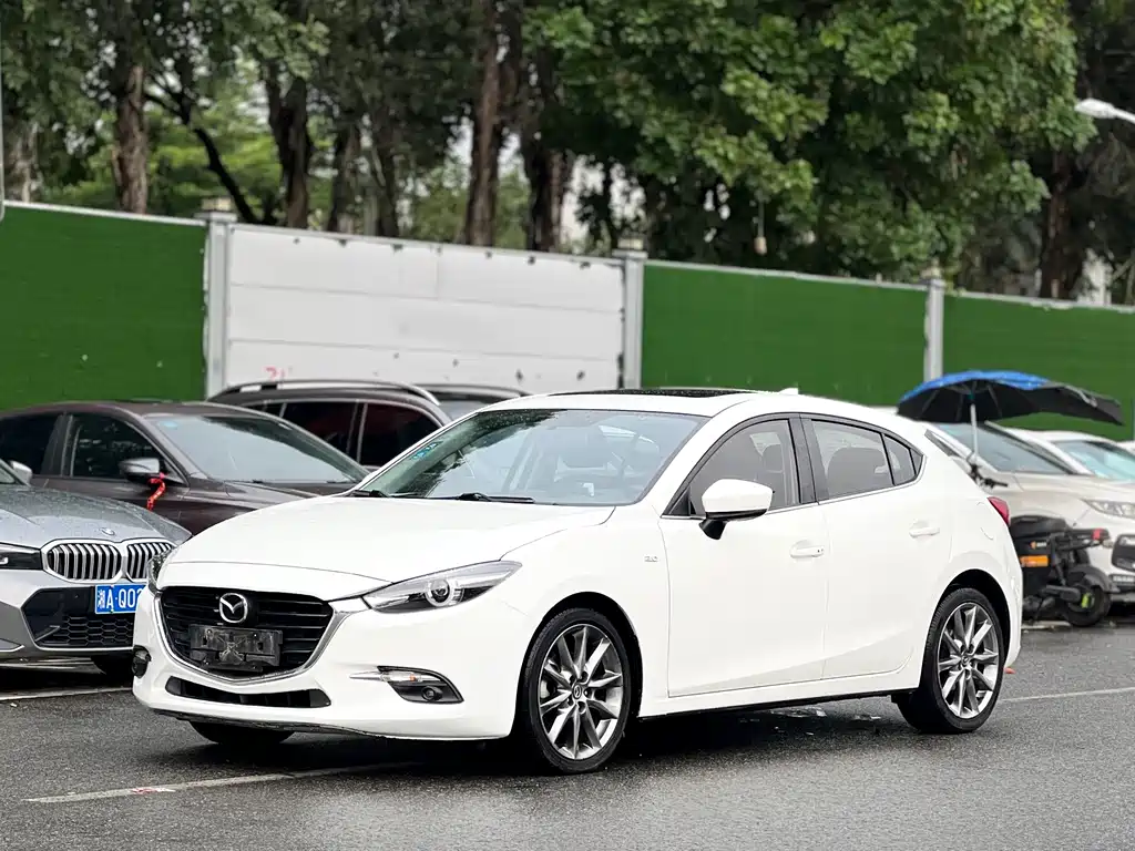 Mazda 3 Axela 2017