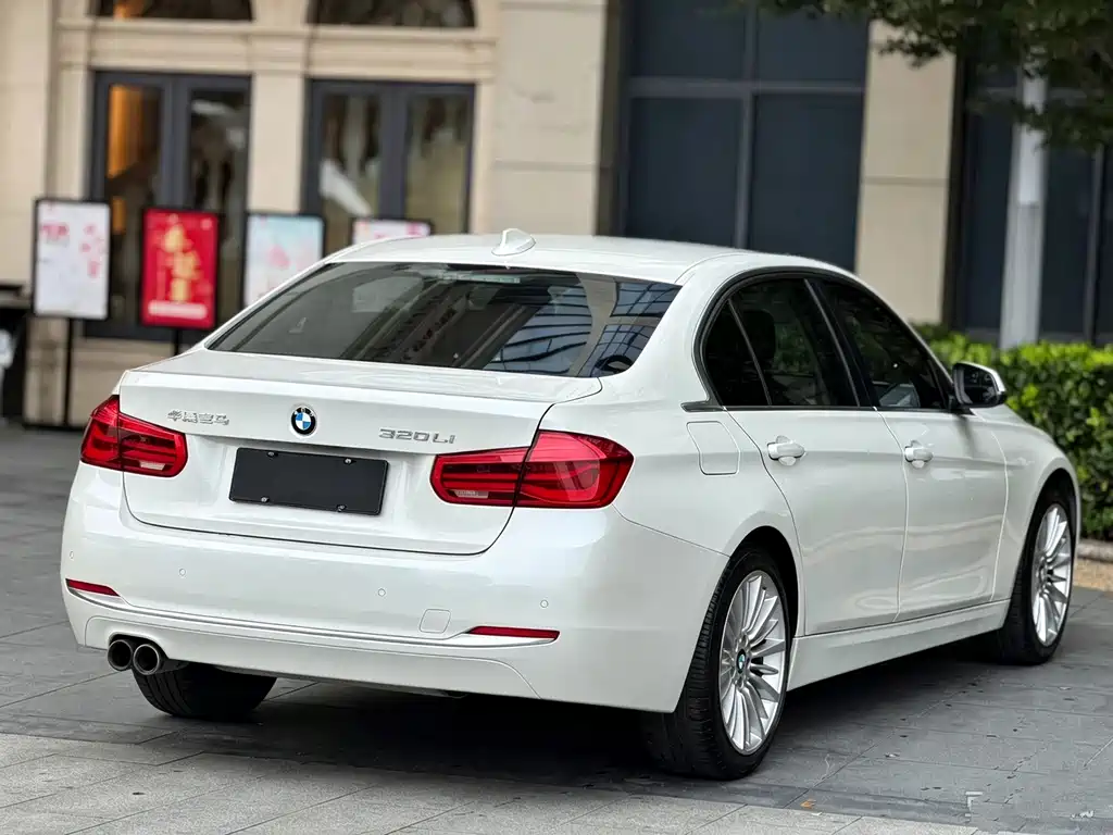 BMW 3 Series — миниатюра 10
