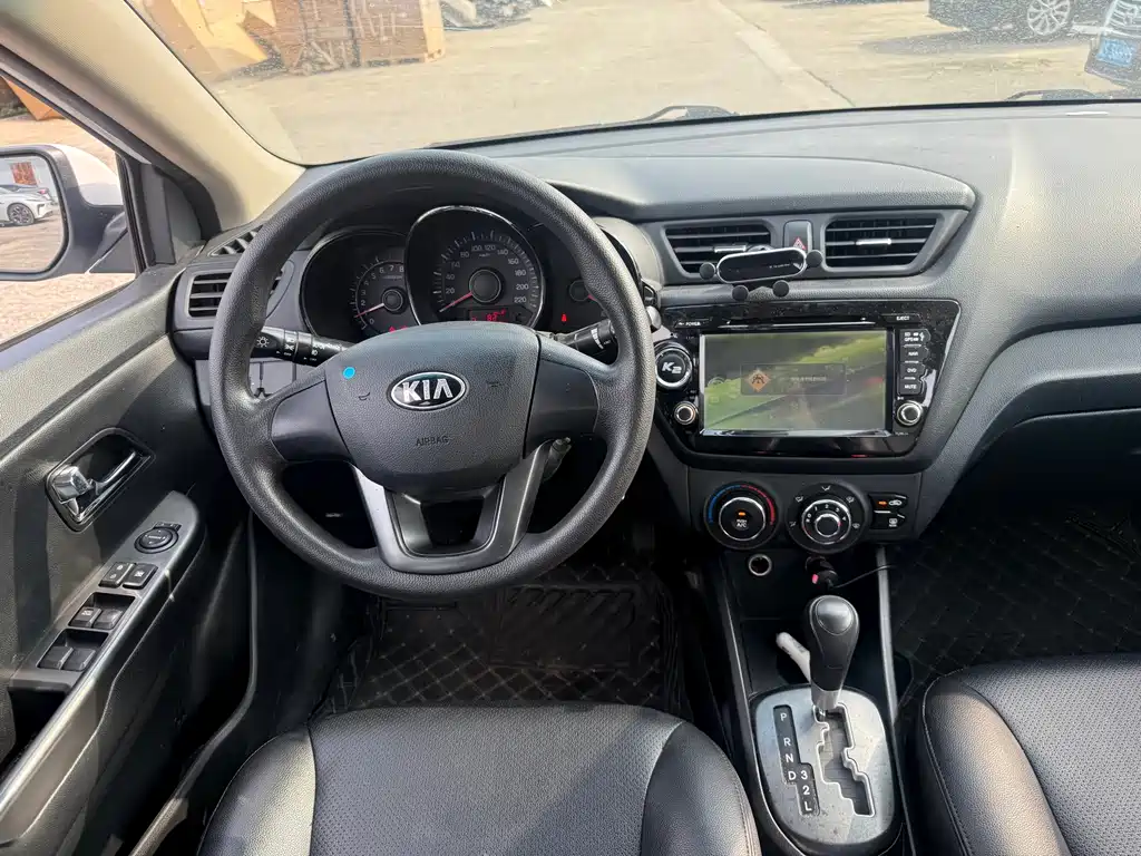 Kia K2 — миниатюра 7