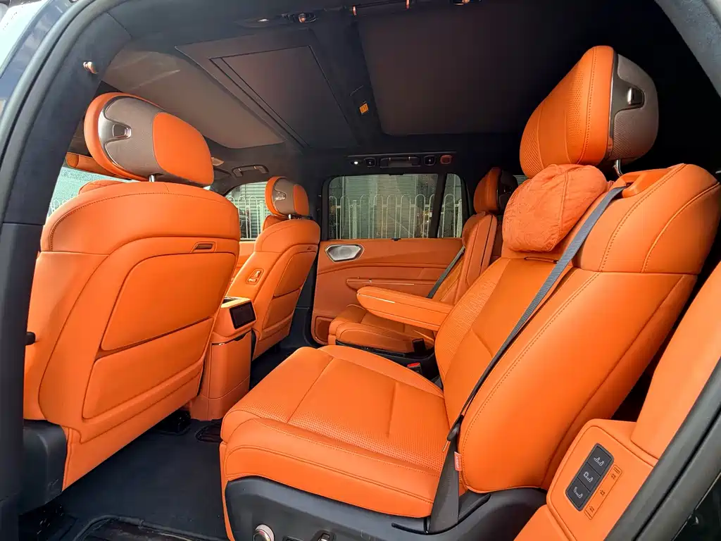 Lynk & Co 900 — миниатюра 14