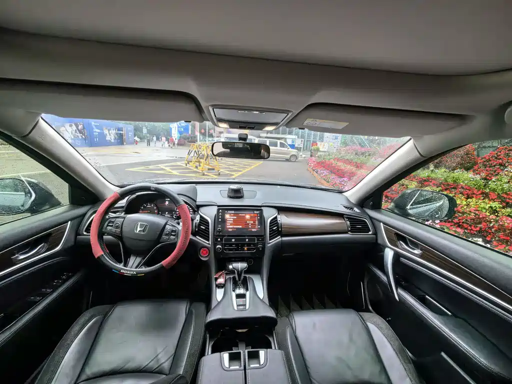Honda Avancier 2017 240TURBO Luxury