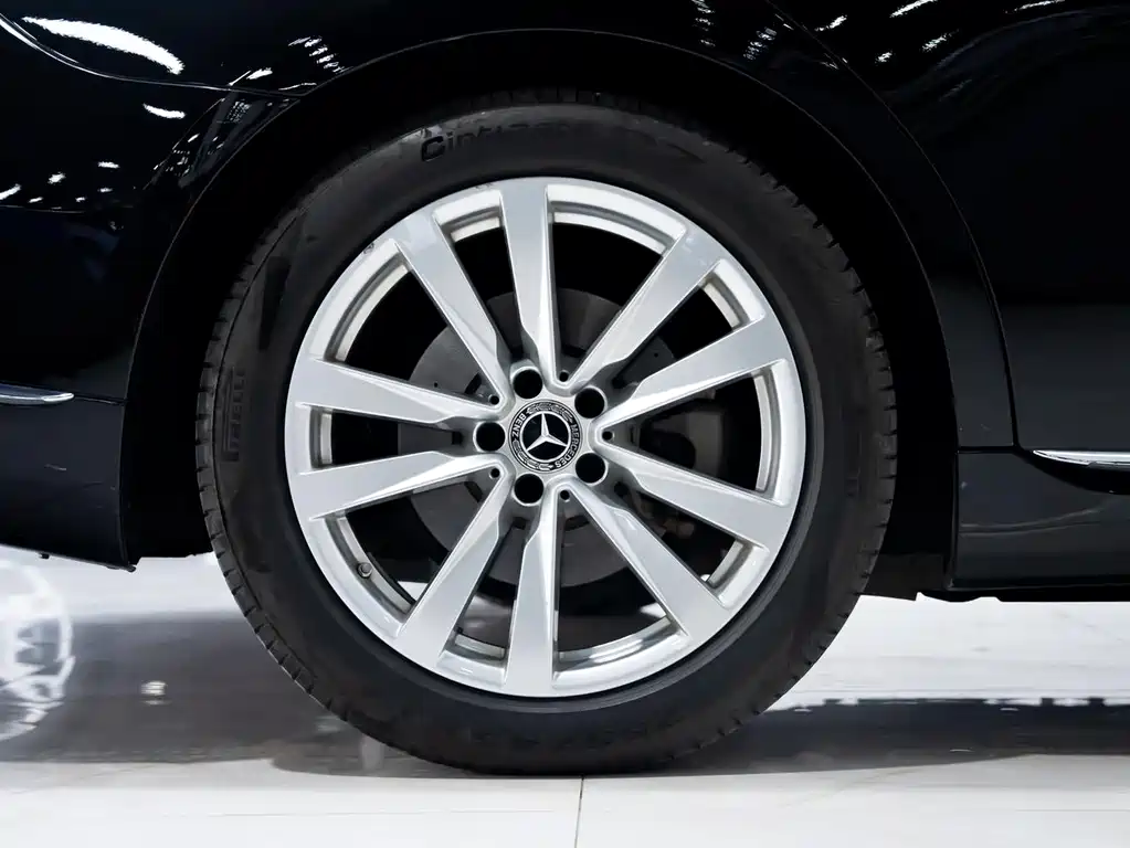 Mercedes-Benz S-Class — миниатюра 5
