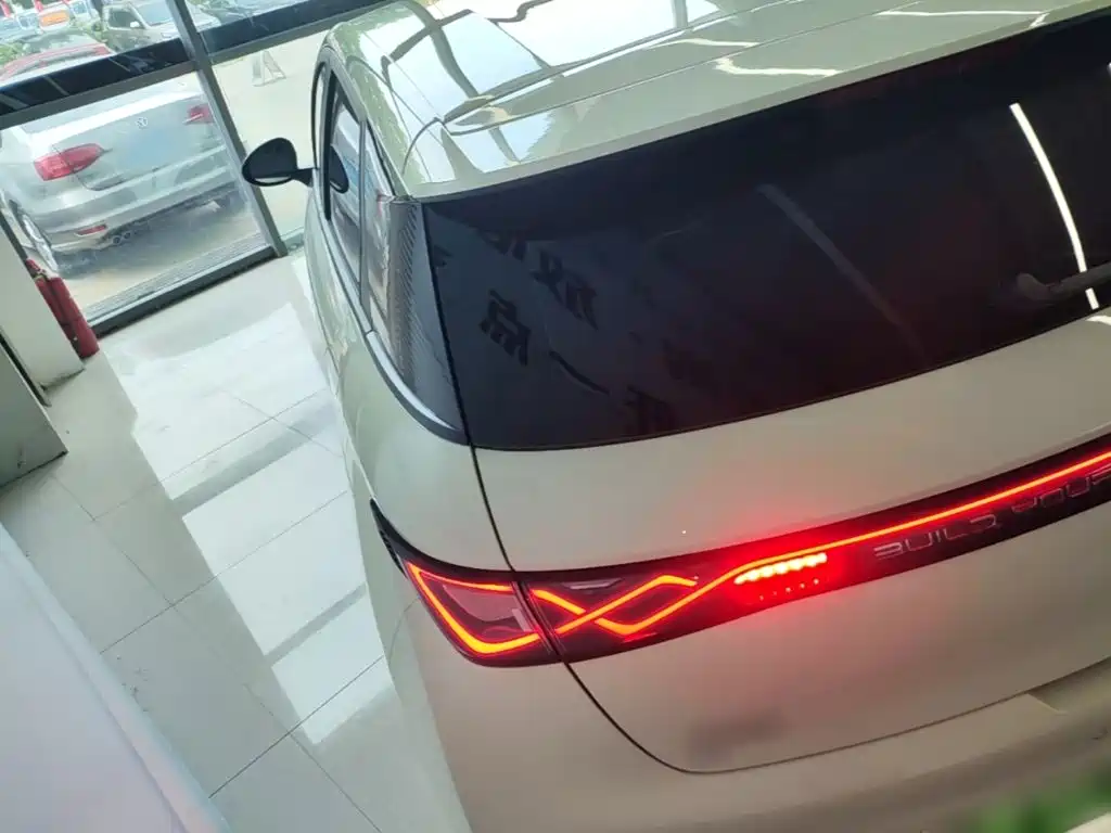BYD Dolphin 2025 420km Freedom