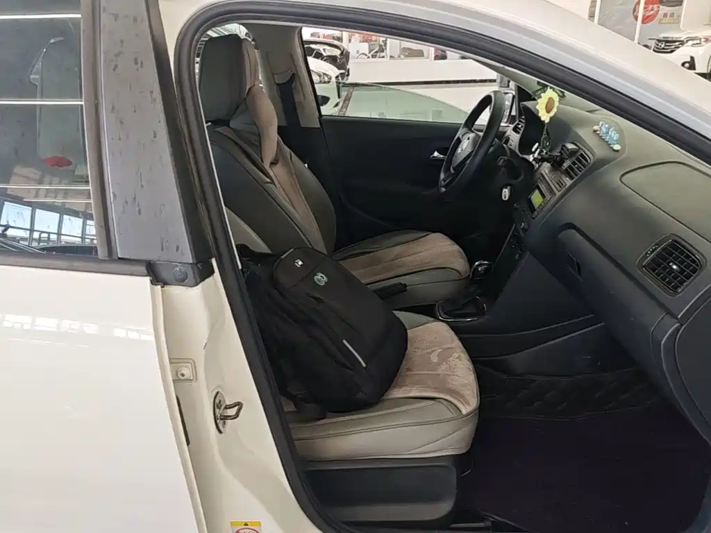 Volkswagen Polo — миниатюра 25