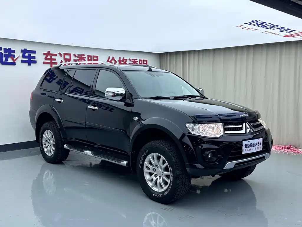 Mitsubishi Pajero Sport — миниатюра 2