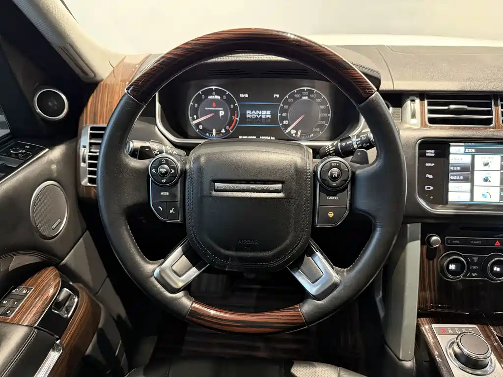 Land Rover Range Rover — миниатюра 7