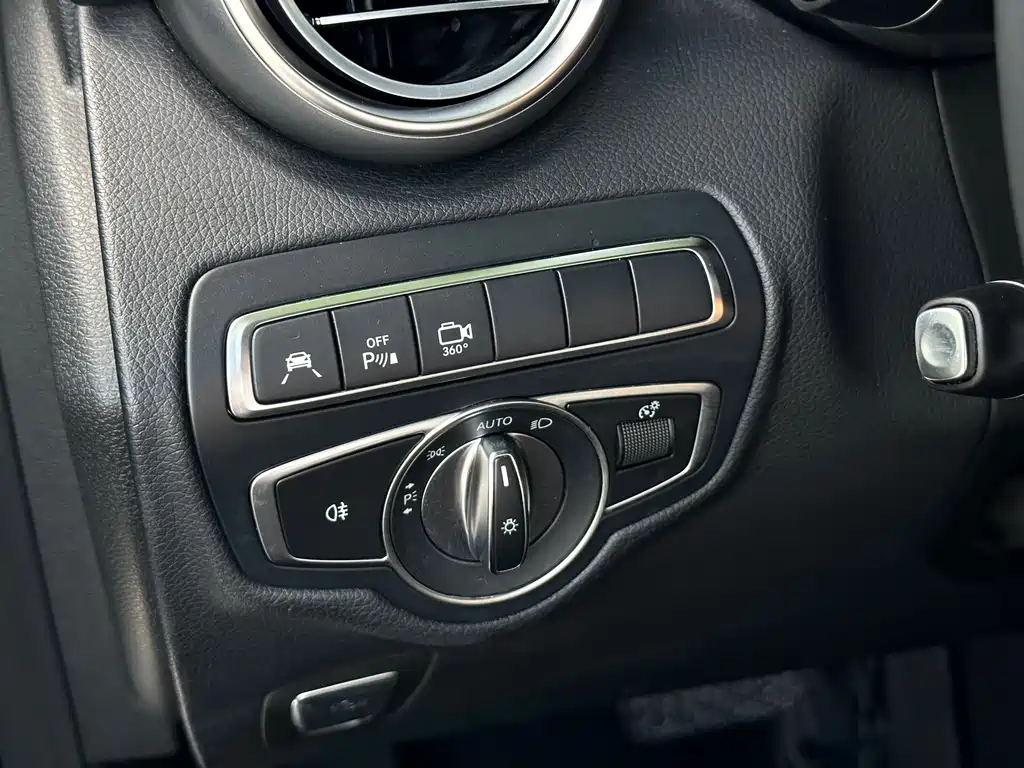 Mercedes-Benz GLC — миниатюра 10