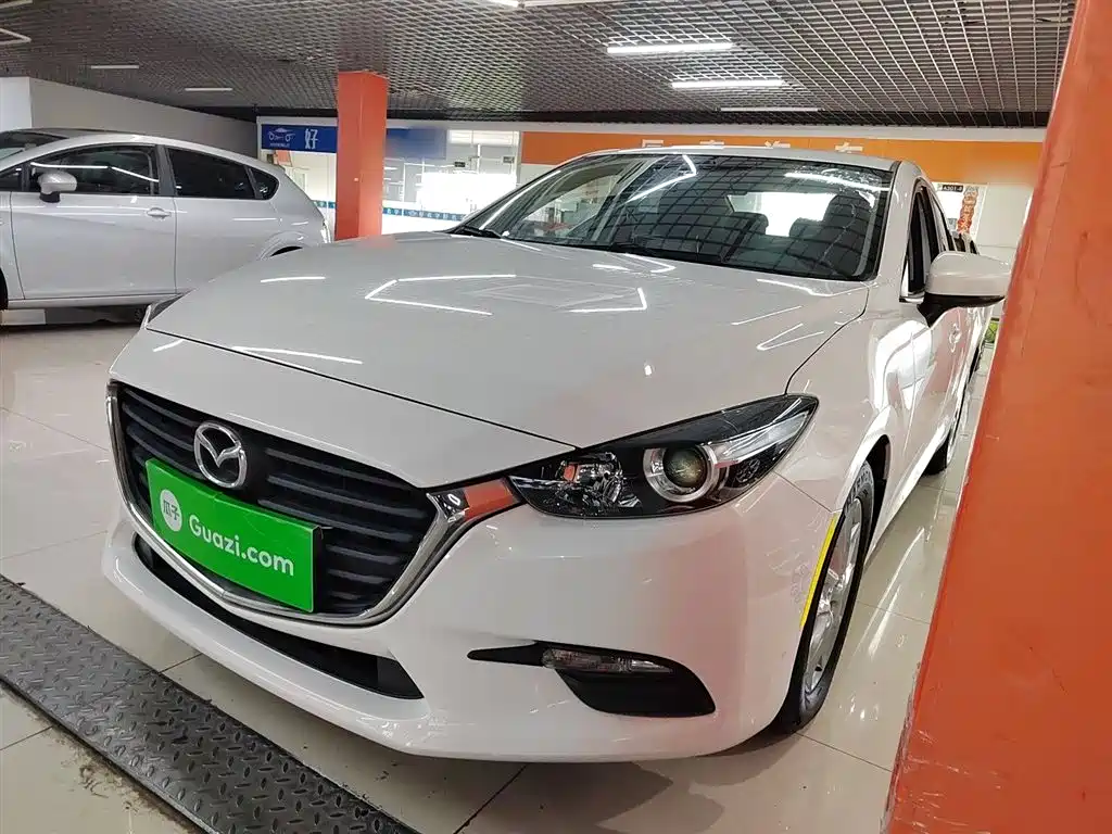Mazda 3 Axela 2018