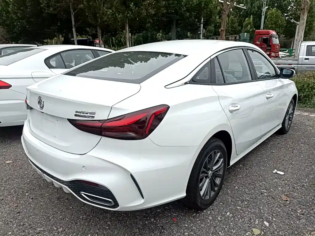 MG MG5 — миниатюра 7