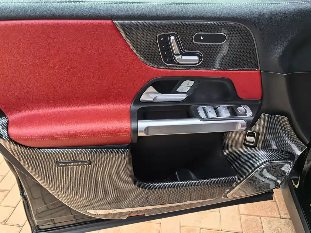 Mercedes-Benz GLB AMG — миниатюра 9