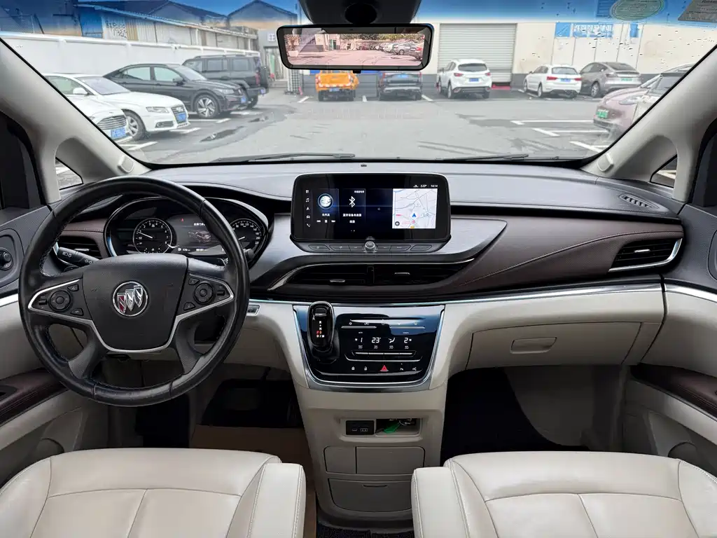 Buick GL8 — миниатюра 7