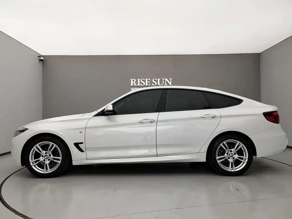 BMW 3 Series GT 3 GT 2020 320i M Sport