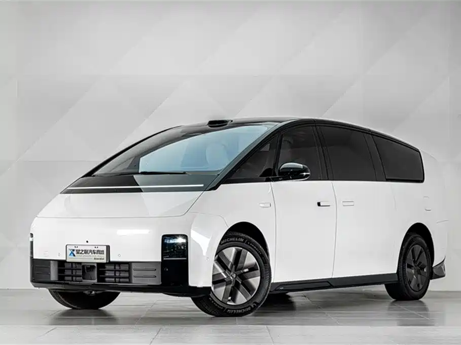 Li Auto MEGA 2025 Home