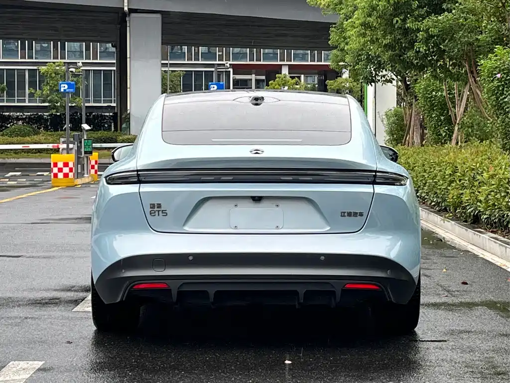 NIO ET5 — миниатюра 5
