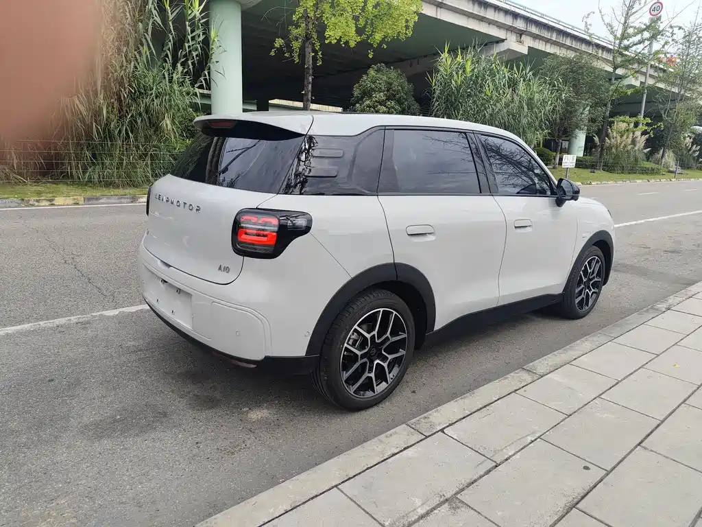 Leapmotor Leapmotor A10 — миниатюра 10