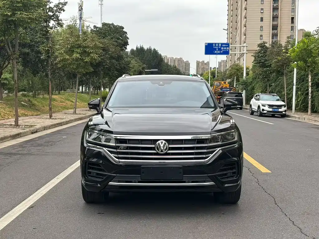 Volkswagen Touareg — миниатюра 2