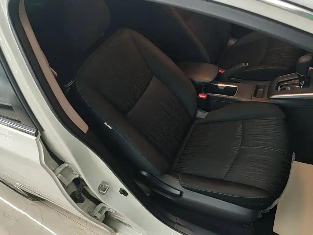 Nissan Sylphy — миниатюра 25
