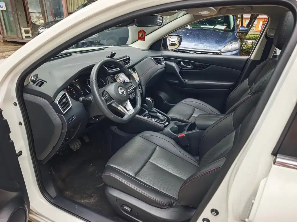 Nissan Qashqai — миниатюра 7