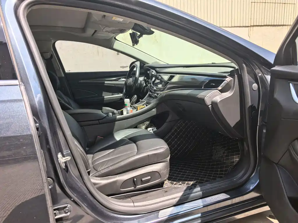 Buick LaCrosse — миниатюра 9