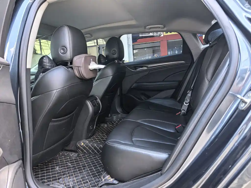 Buick LaCrosse — миниатюра 8