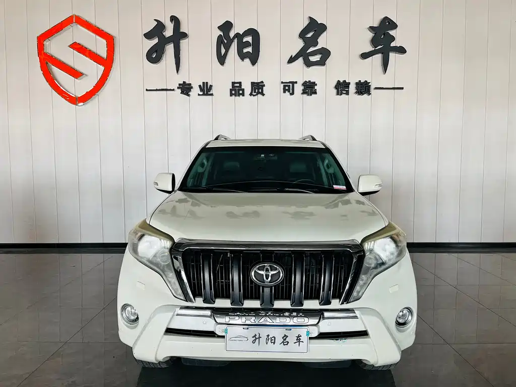 TOYOTA PRADO