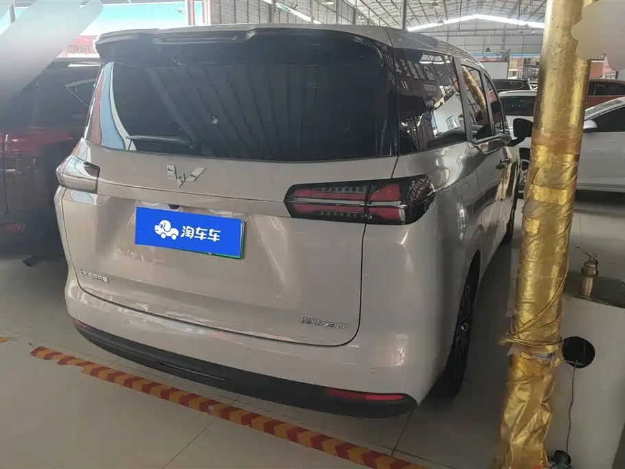 Wuling 730 2025 125km Luxury