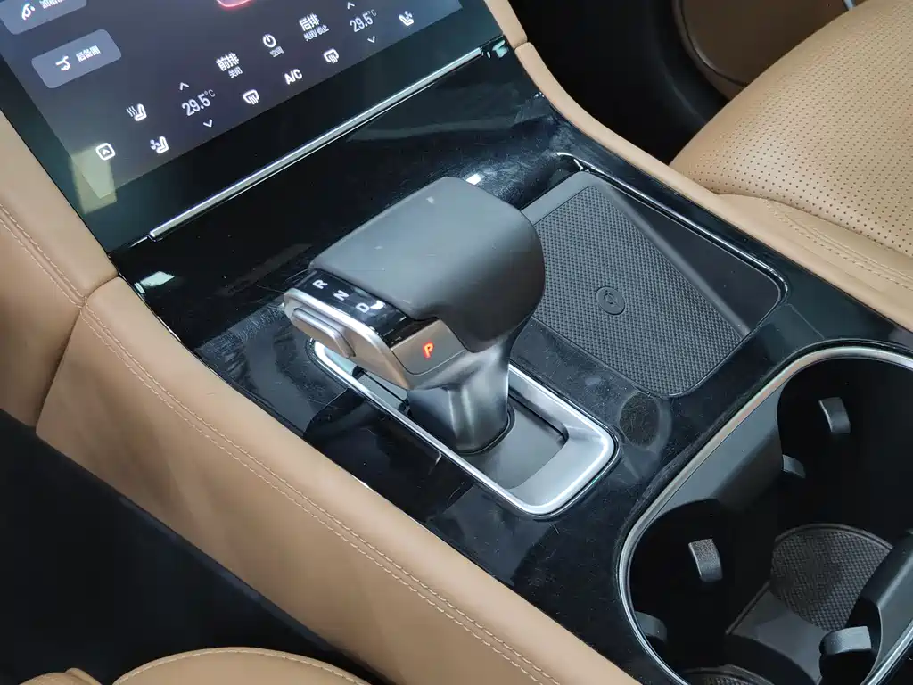 Li Auto ONE 2021 6 мест