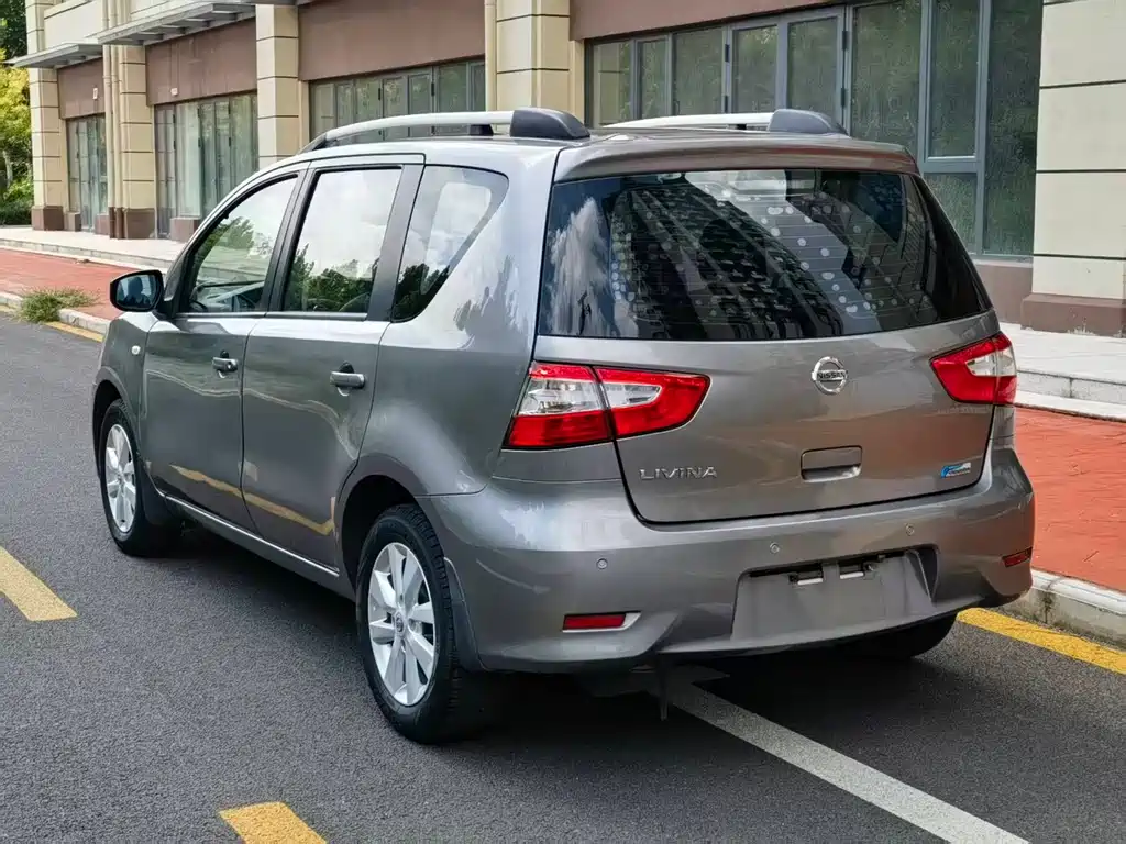 Nissan Livina — миниатюра 7