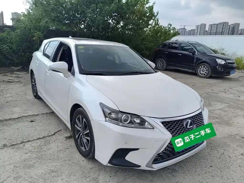 Lexus CT — миниатюра 4
