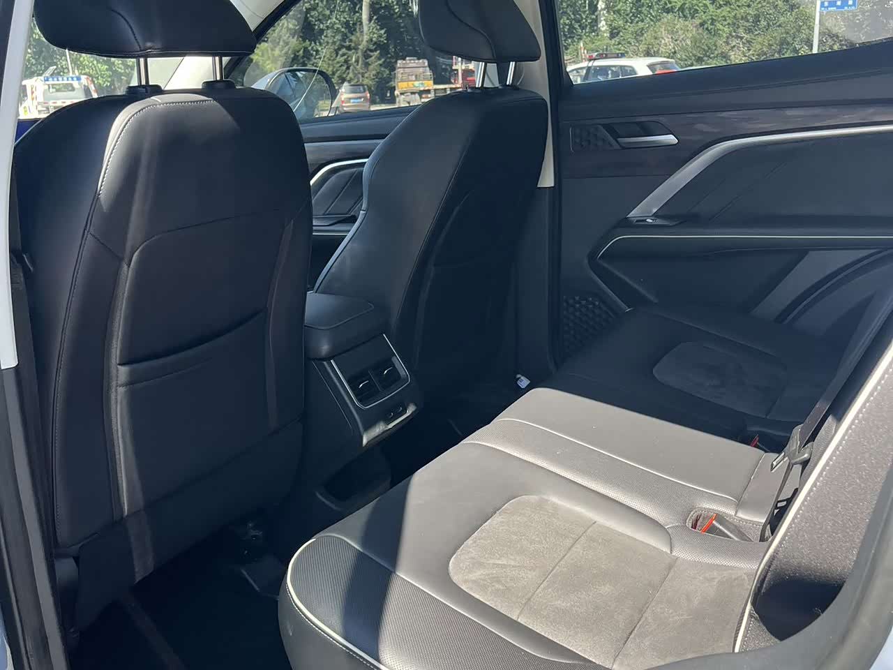 Haval Haval H6 1.5 л 2022 г. Серебристо-серый, пробег 37000 км
