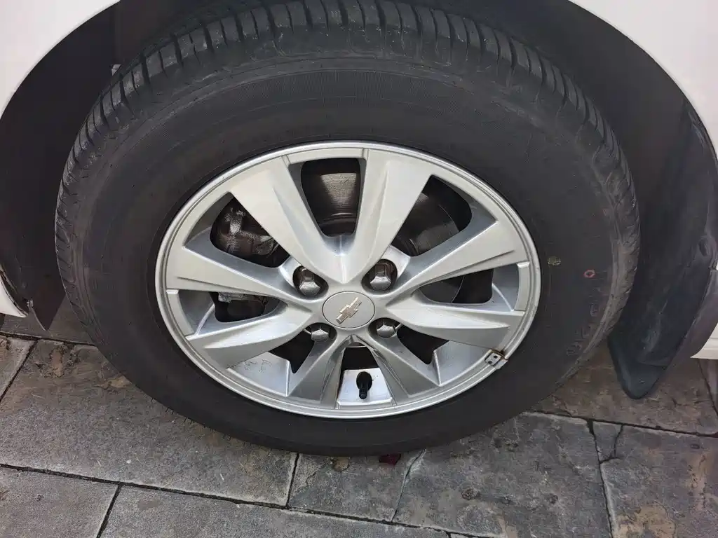 Chevrolet Sail — миниатюра 15